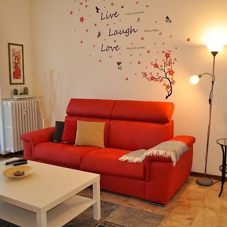 La Casa Di Sarita Daire Pavia Dış mekan fotoğraf